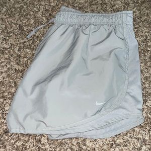 womens nike shorts